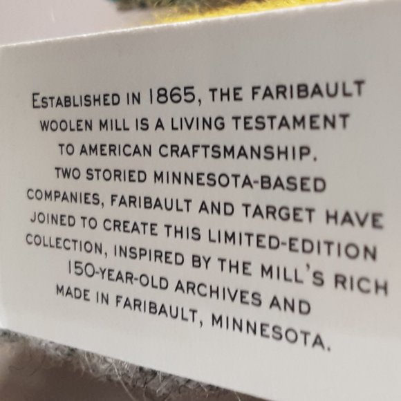 Faribault Woolen Mill Company 100% Wool Plaid Grey Green Oblong Scarf New! - Picture 14 of 15